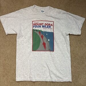 Vntg 2006 Gildan Gray Mount Dora Four Miler T-Shirt